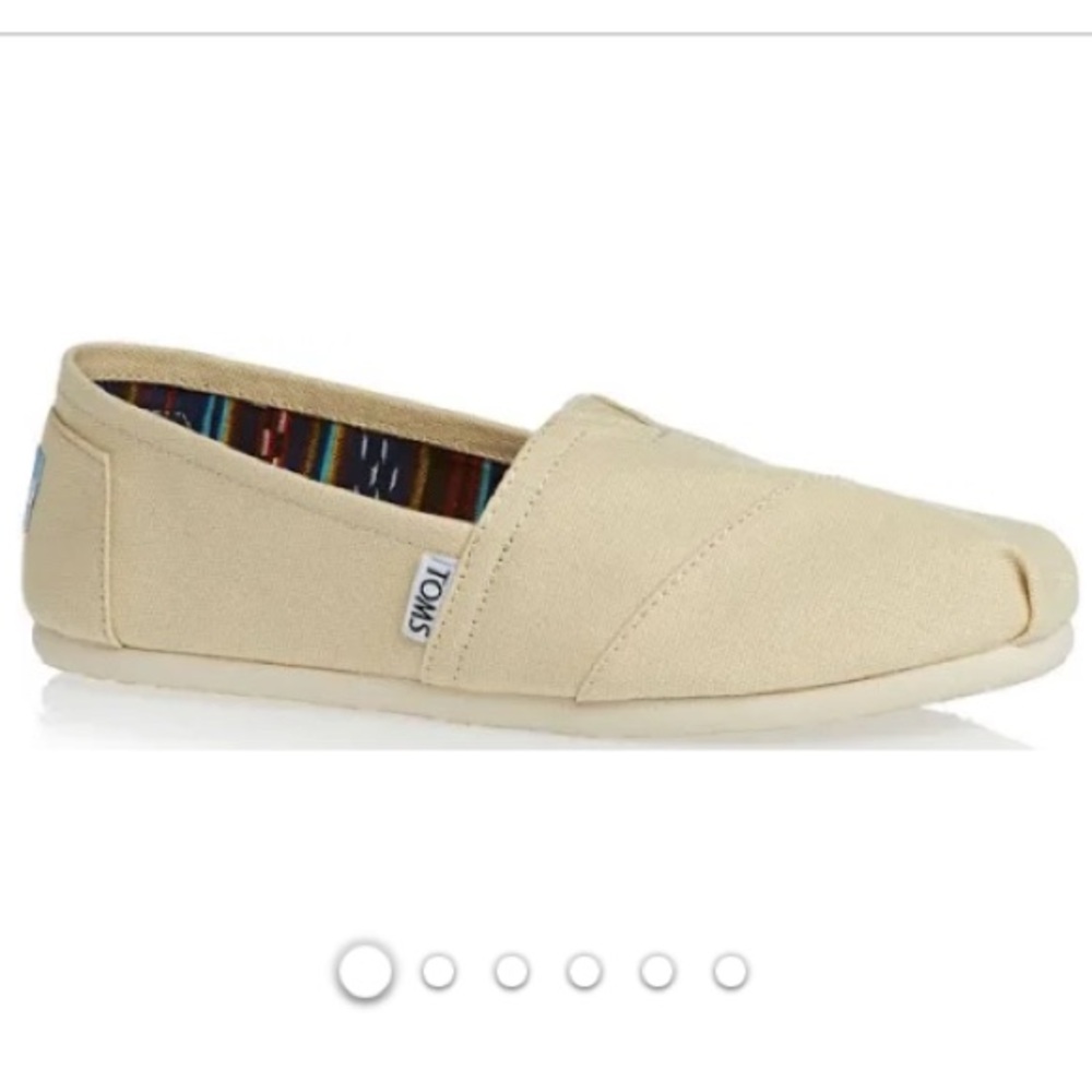 Toms Women's Classic Canvas Slip-On shoes